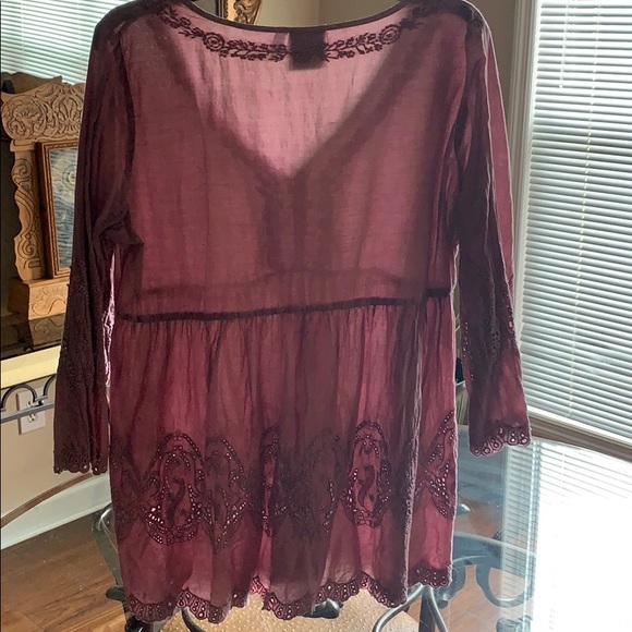 Tunic Top Mauve in color long sleeve.👠 - Picture 2 of 2
